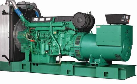 泸县发电机除垢后需要用清水冲洗水冷式机油散热器几次？